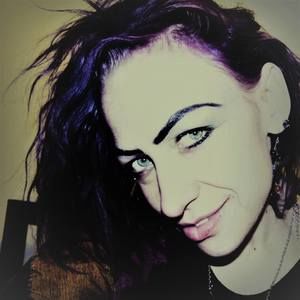 Meet your Posher, Angie